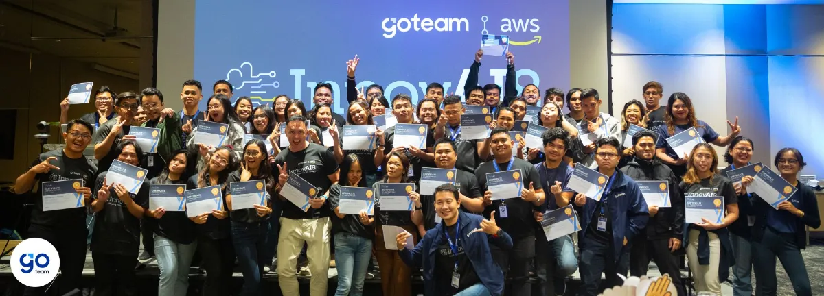 InnovAI8 Summit group posing with their certificates